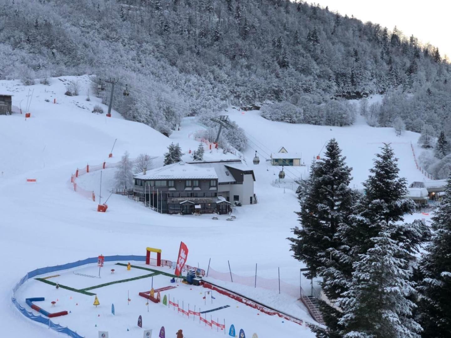 Le Skidoux 2*, Au Pied Des Pistes, Vue Montagne กูแร็ต ภายนอก รูปภาพ